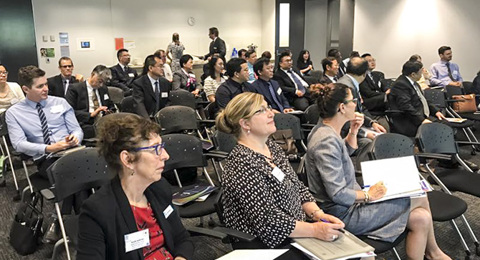 交流讲学  他山采玉